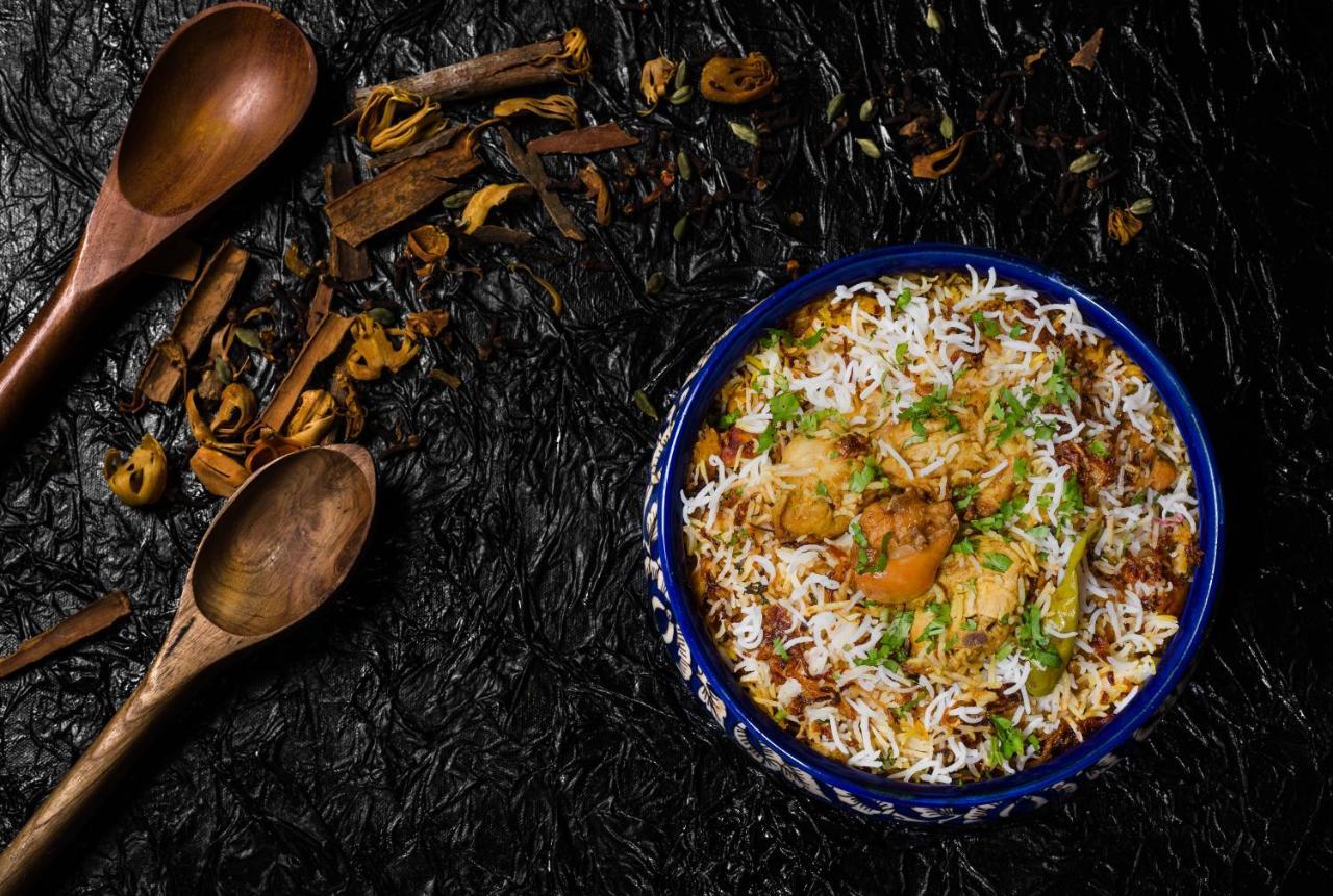 Sofitel Mumbai Bkc Hotel Ngoại thất bức ảnh Hyderabadi biryani