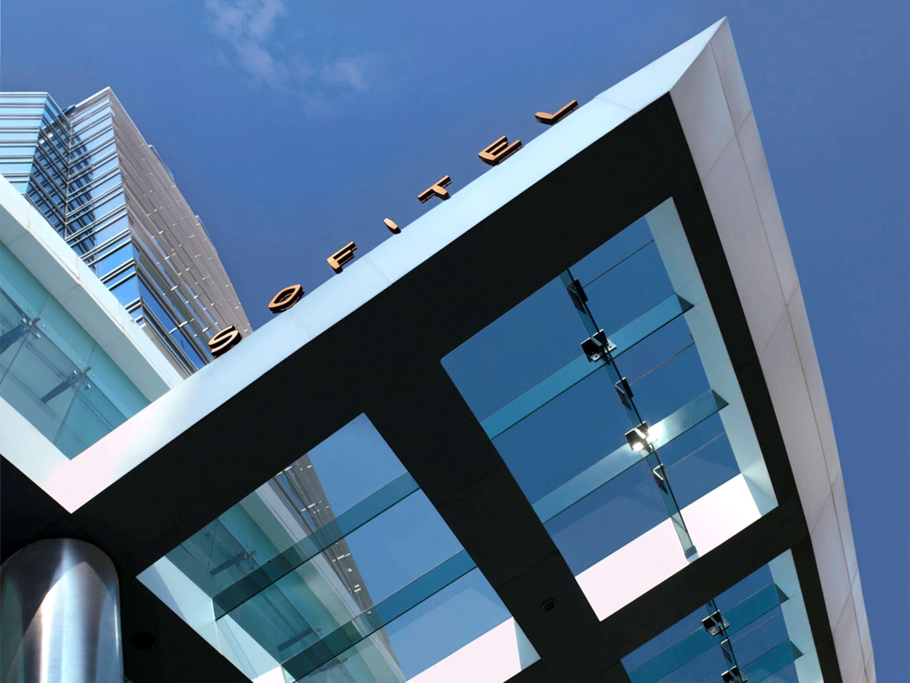 Sofitel Mumbai Bkc Hotel Ngoại thất bức ảnh The exterior of the hotel
