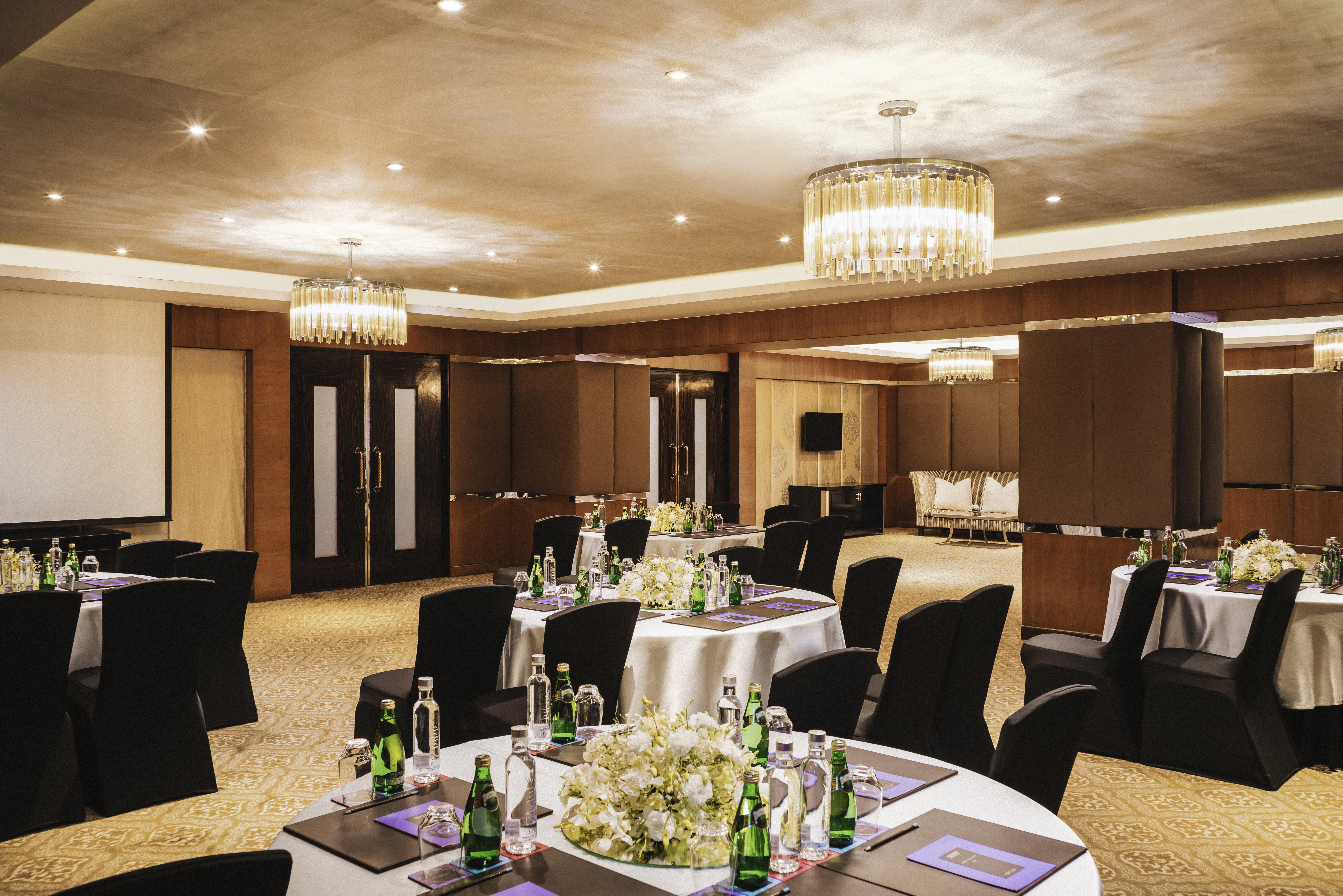 Sofitel Mumbai Bkc Hotel Ngoại thất bức ảnh The ballroom