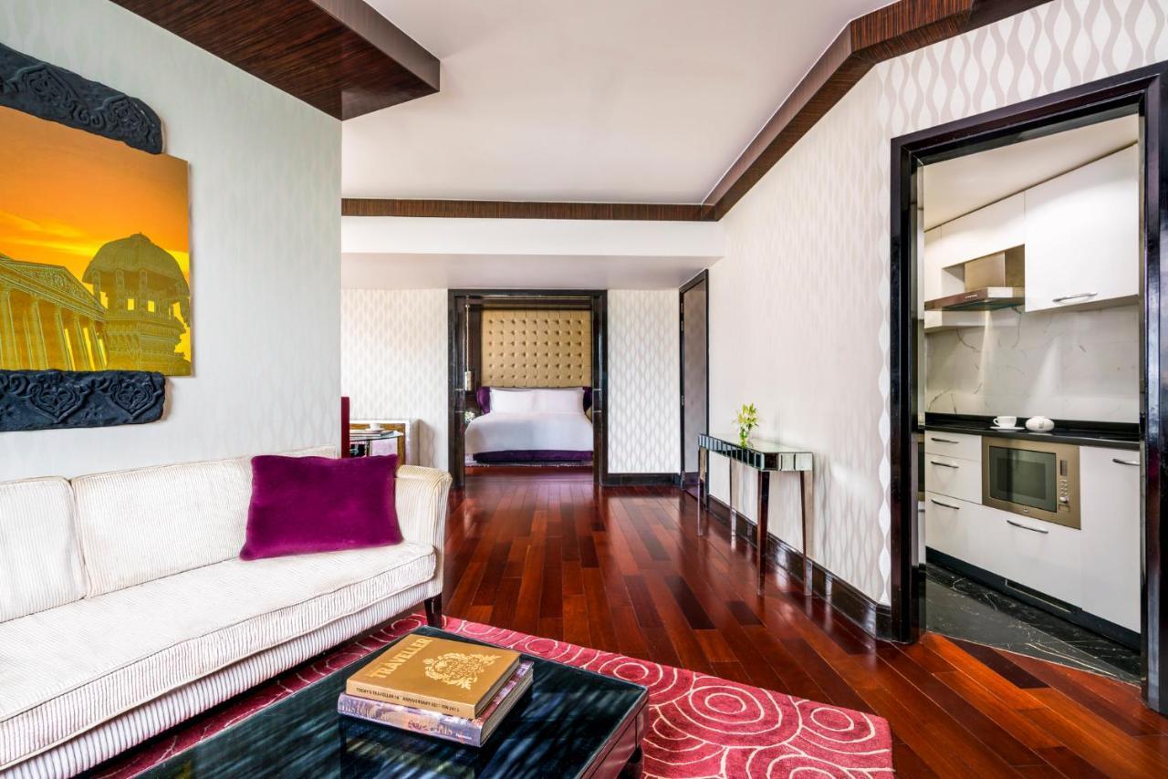 Sofitel Mumbai Bkc Hotel Ngoại thất bức ảnh A suite at the Taj Mahal Palace, Mumbai