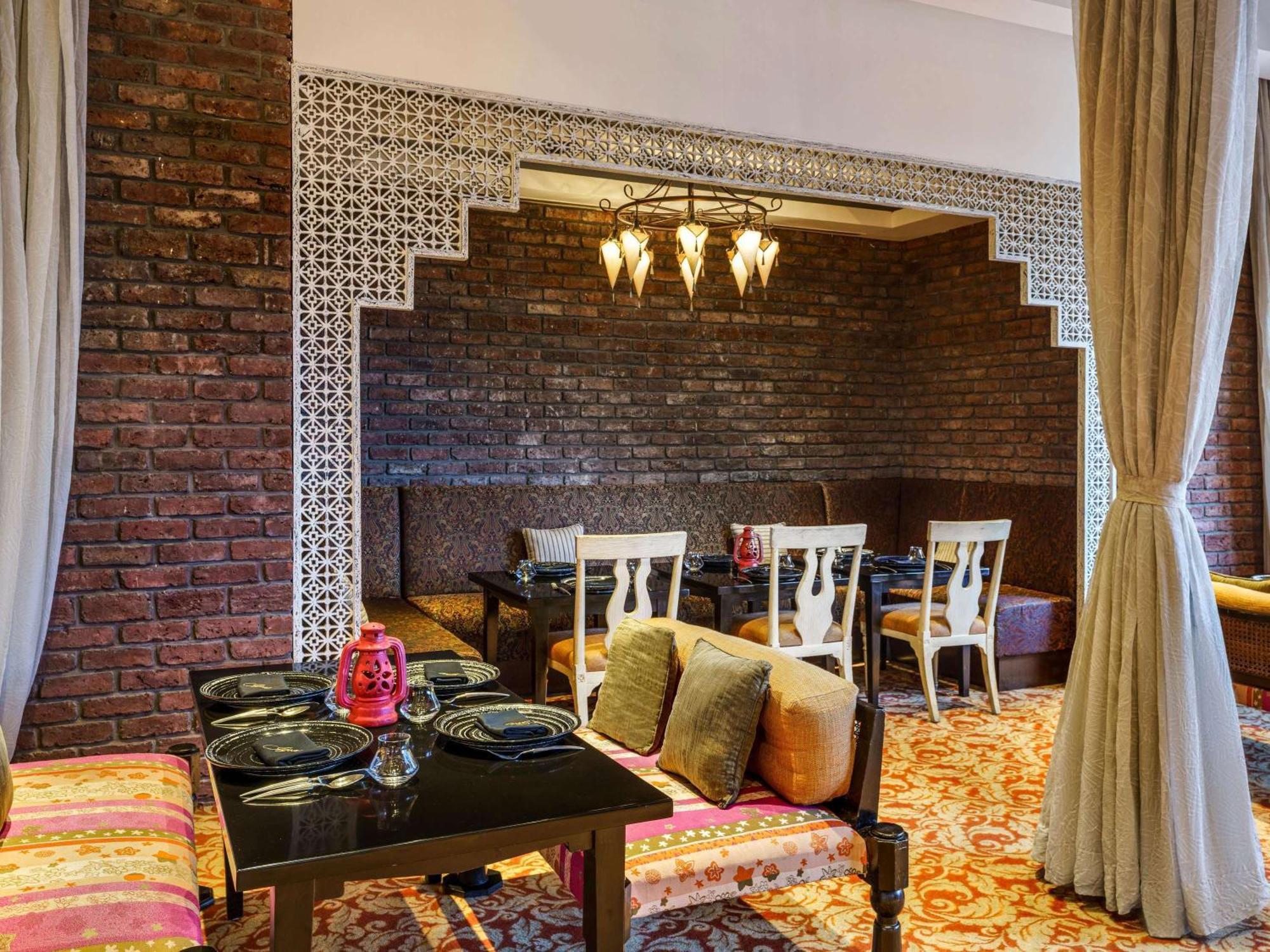 Sofitel Mumbai Bkc Hotel Ngoại thất bức ảnh The restaurant