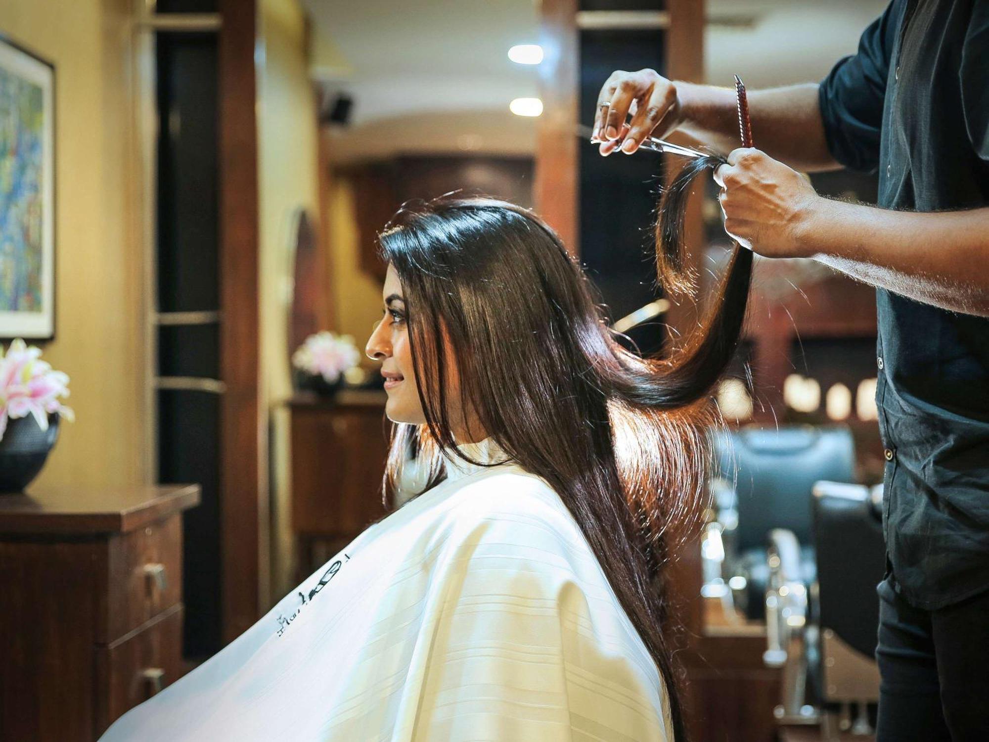 Sofitel Mumbai Bkc Hotel Ngoại thất bức ảnh Hair salon in India