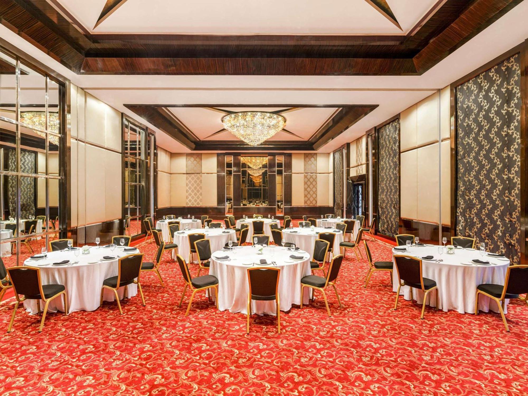 Sofitel Mumbai Bkc Hotel Ngoại thất bức ảnh The ballroom